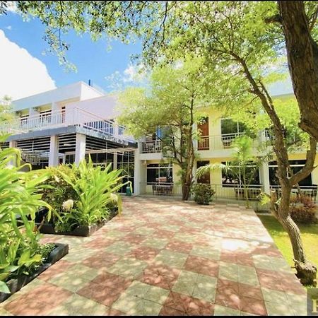 Royal Village Hotel โดโดมา ภายนอก รูปภาพ